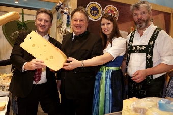Bayerische Milchkönigin, Günther Felßner, Rupert Roggors, Helmut Brunner