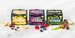 Bisher bietet YoFix zwei Produktkategorien in unterschiedlichen Geschmacksrichtungen an: den milch- und sojafreien Haferbrei „Yo’Ridge“ (im Bild) sowie die Joghurt-Alternative „Only“ als Trink- und Löffelvariante. (© YoFix Probiotics)
